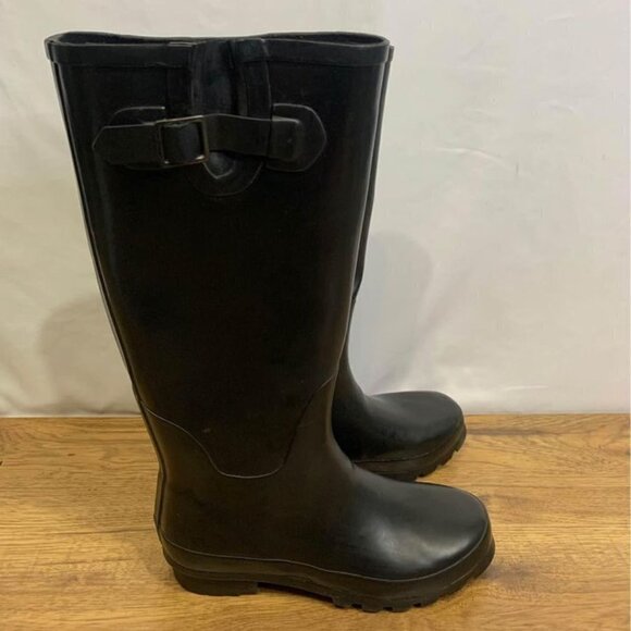 WOMANS tall black rain boots with buckle. Anti slip, waterproof. Size 8. Excelle - Picture 3 of 10